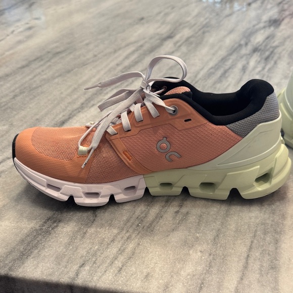 On Running Cloudflyer Women's Athletic Shoes - Picture 7 of 9